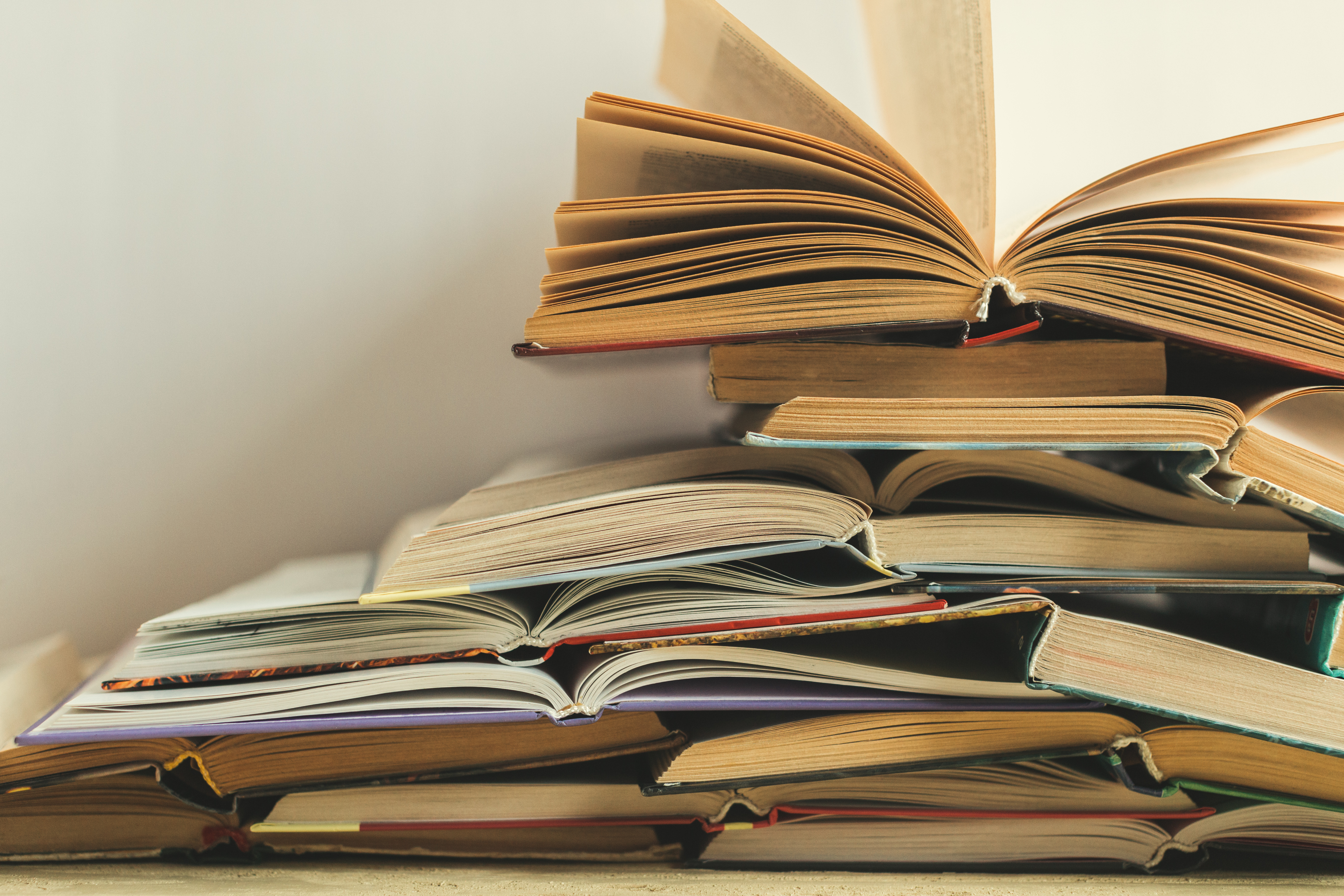 How can I improve my Norwegian vocabulary?